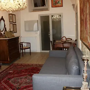 Casa Enzo , Arezzo Italien