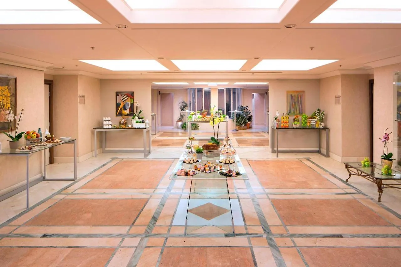 **** Hotel Courtyard By Marriott Rome Central Park Italien