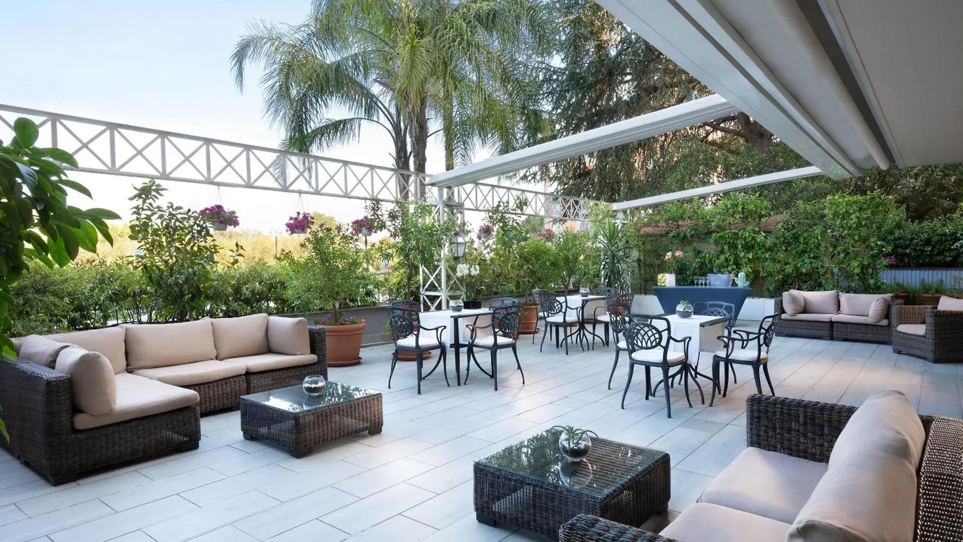 Courtyard By Marriott Rome Central Park