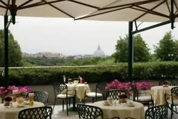 Courtyard By Marriott Rome Central Park